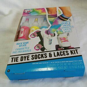The DYE socks and lacet kit brand new